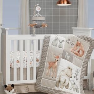 Lambs Ivy crib set and Mobile (Baby bedding set)